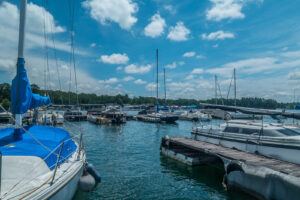 Essential Tips for Safe and Enjoyable Winter Boating